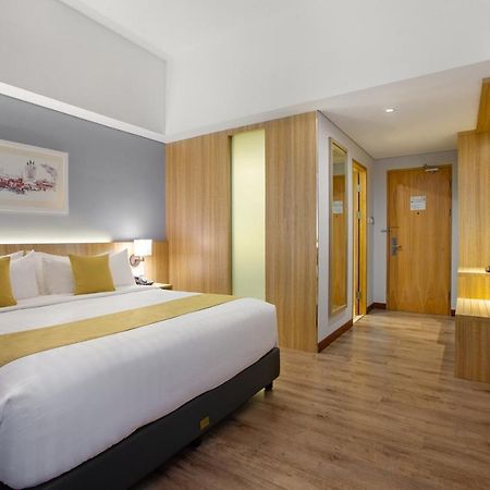 Aston Gresik Hotel & Conference Center Ngoại thất bức ảnh