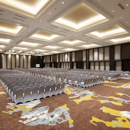 Aston Gresik Hotel & Conference Center Ngoại thất bức ảnh