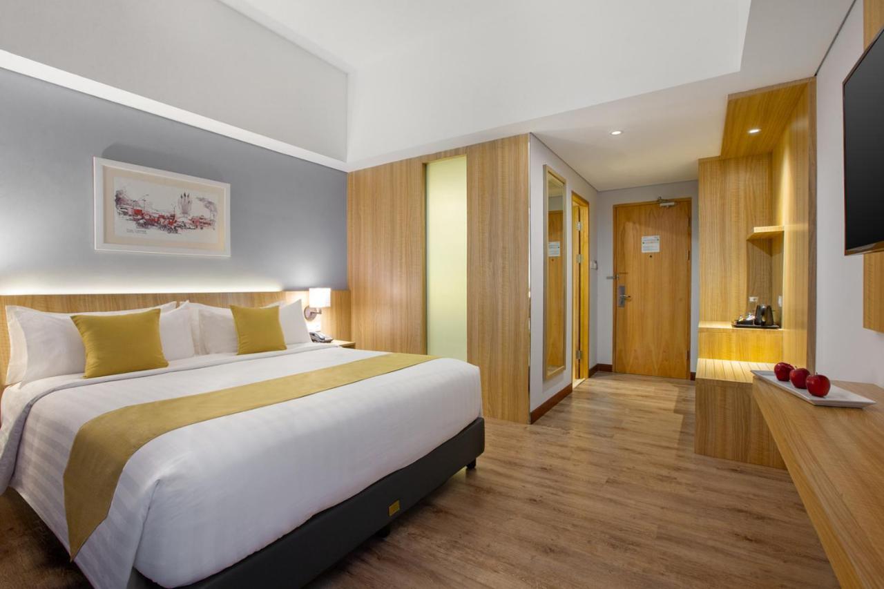 Aston Gresik Hotel & Conference Center Ngoại thất bức ảnh