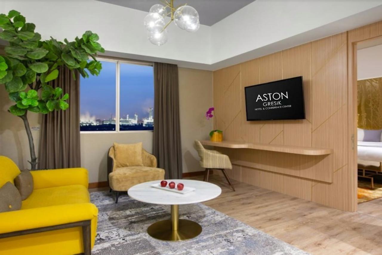 Aston Gresik Hotel & Conference Center Ngoại thất bức ảnh