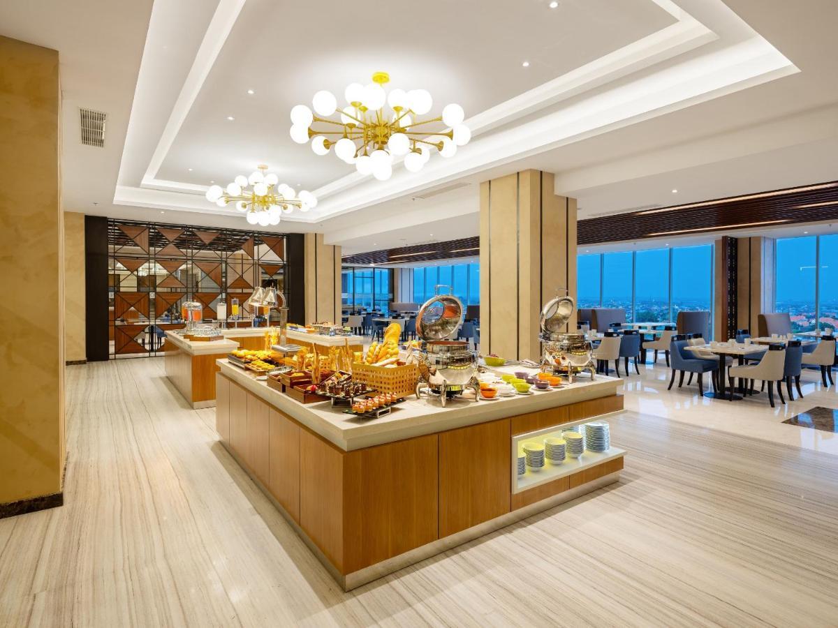 Aston Gresik Hotel & Conference Center Ngoại thất bức ảnh