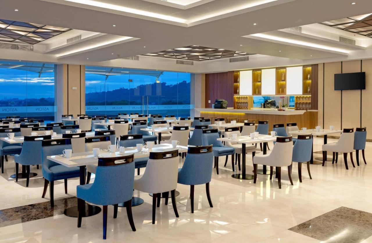 Aston Gresik Hotel & Conference Center Ngoại thất bức ảnh