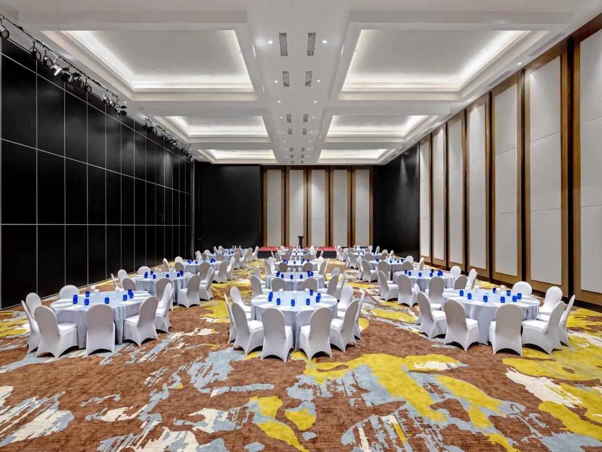 Aston Gresik Hotel & Conference Center Ngoại thất bức ảnh